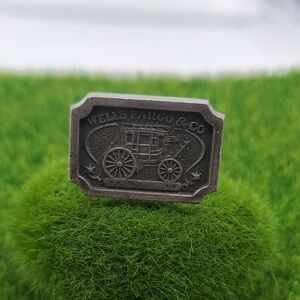 Wells Fargo Collectible‎ Cuff Link Overflow